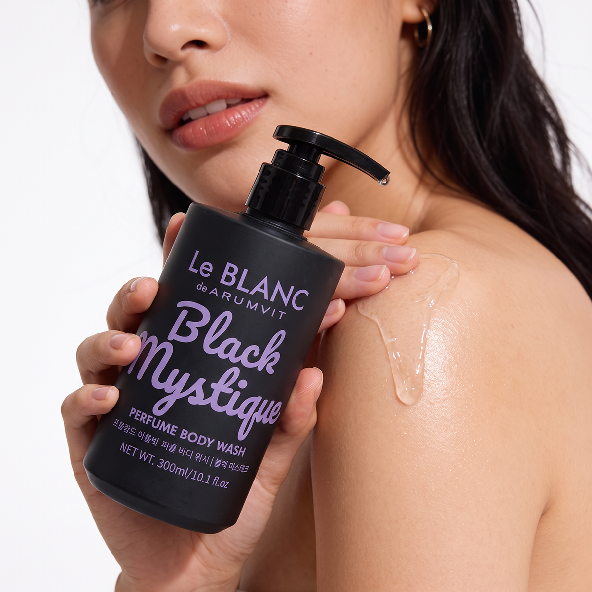 Le Blanc Black Mystique Body Wash 300ml